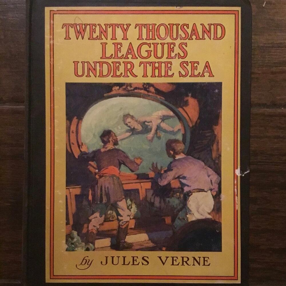 20,000 leagues under the sea by Jules Verne rare collectors hard cover